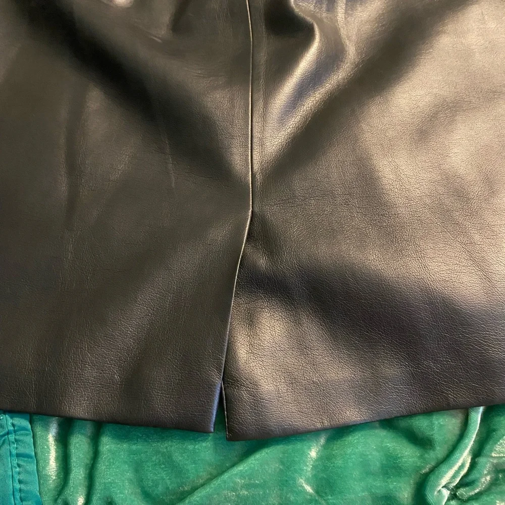 NWT Plus Factor faux leather skirt - Picture 8 of 10